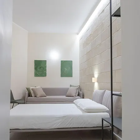 Oronti Guest house *