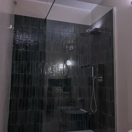 Oronti Guest house *