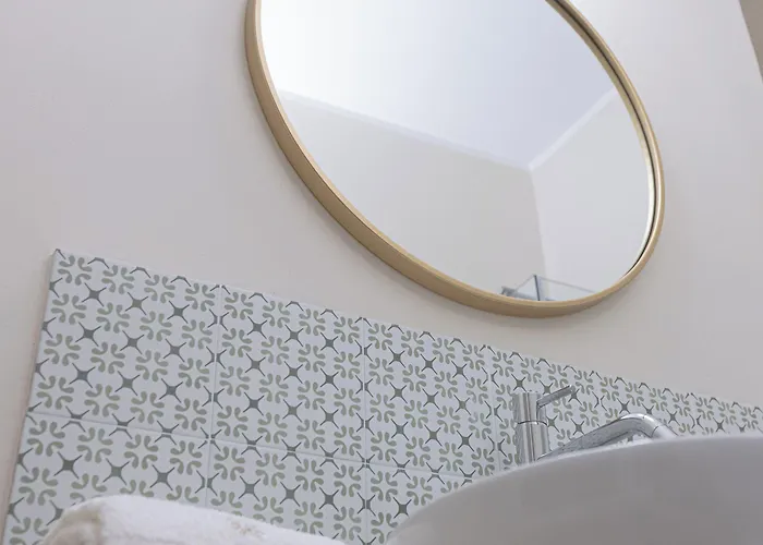 בית הארחה Oronti 4*