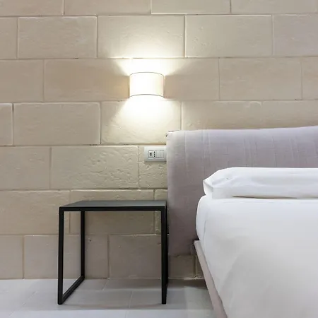 Oronti Lecce