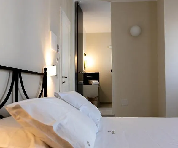 Guest house Oronti 4*