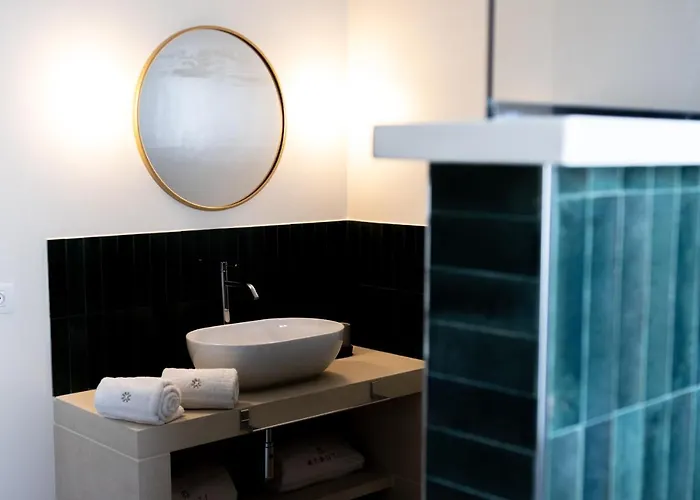 Oronti Guest house 4*