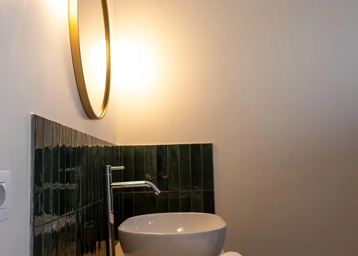 Oronti Guest house 4*